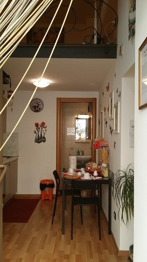 Holiday Home Casa Vacanze 萨莱诺 外观 照片