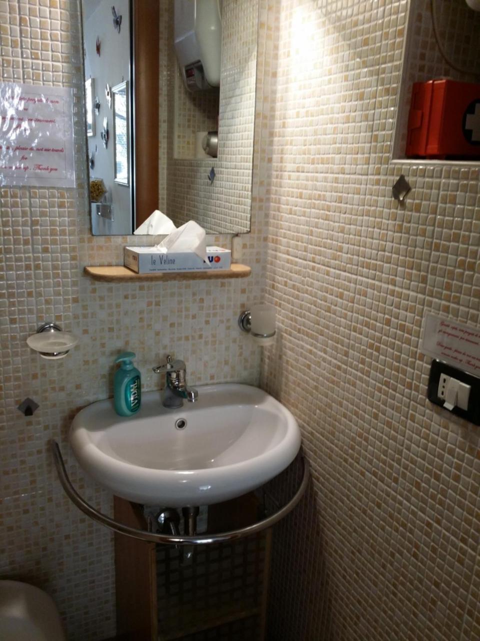 Holiday Home Casa Vacanze 萨莱诺 外观 照片